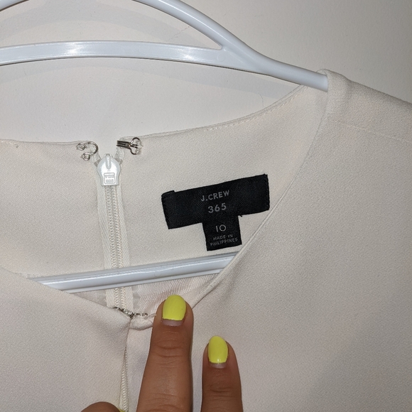 Cropped cap-sleeve top in 365 crepe - Picture 4 of 6